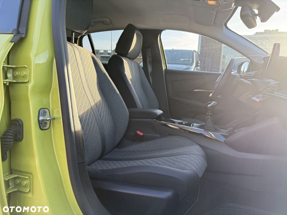 Peugeot 208 1.2 PureTech Allure S&S - 24