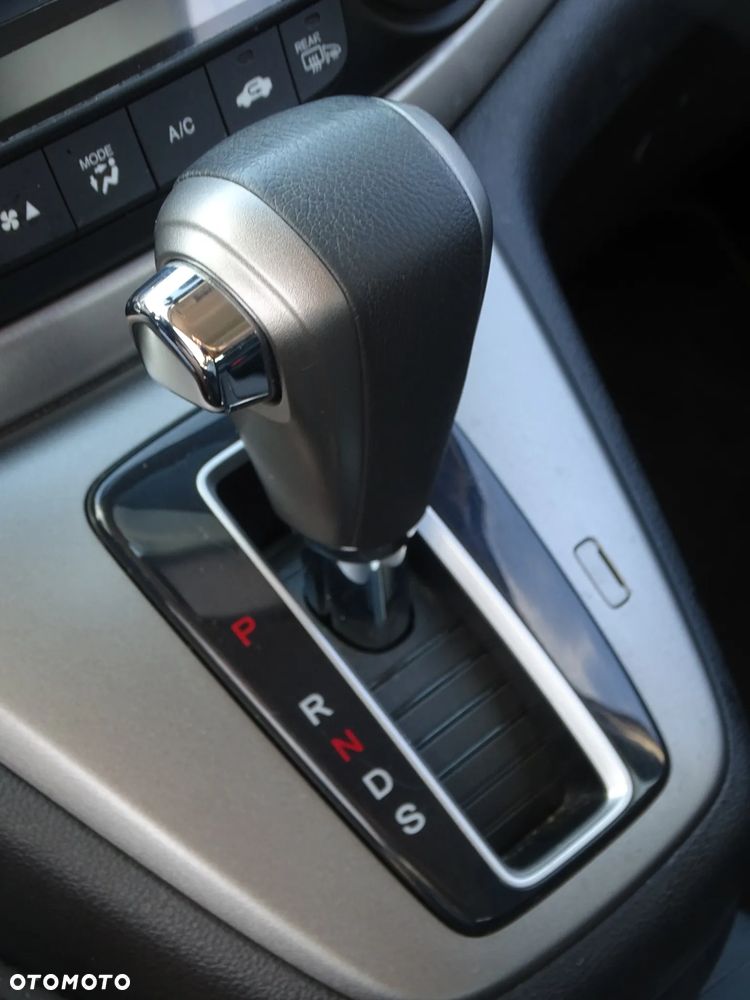 Honda CR-V 2.0i-VTEC 4WD Automatik Executive - 28