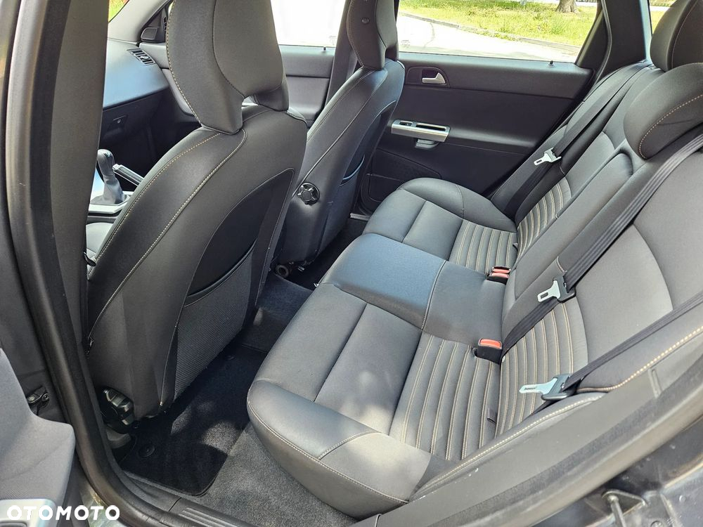 Volvo V50 - 24