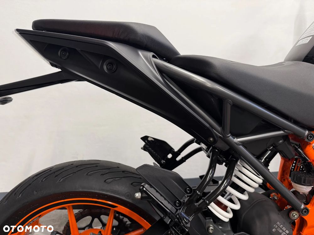 KTM Duke 125 - 33