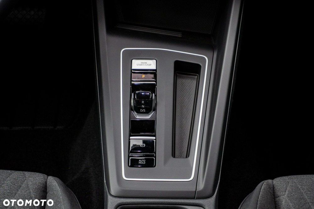 Volkswagen Golf - 21