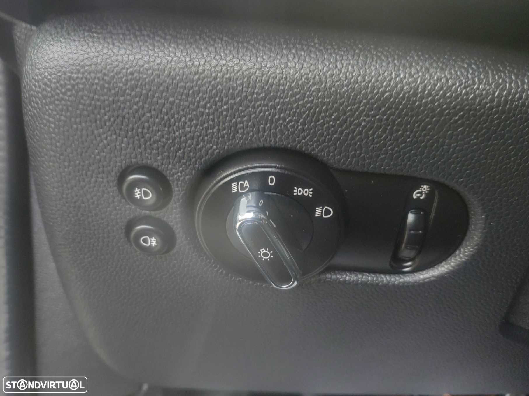 MINI 3 Portas Cooper D - 14