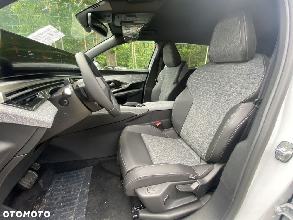 Peugeot 5008 1.2 PureTech mHEV Allure S&S e-DCS6 - 11