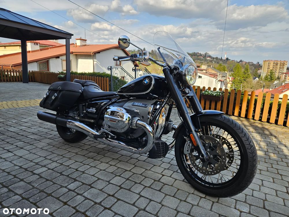 BMW R - 1