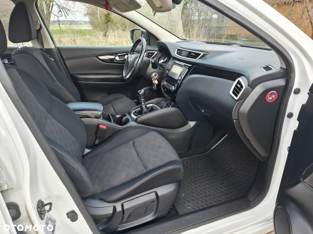 Nissan Qashqai 1.6 DCi Acenta EU6 - 10