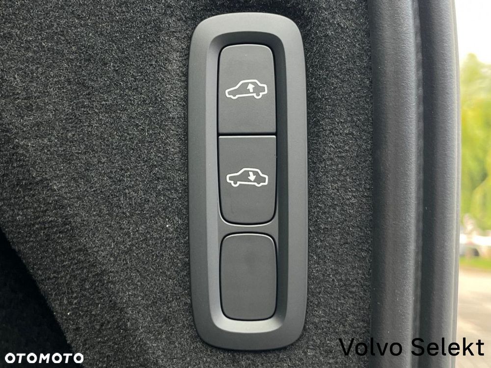 Volvo XC 90 - 36