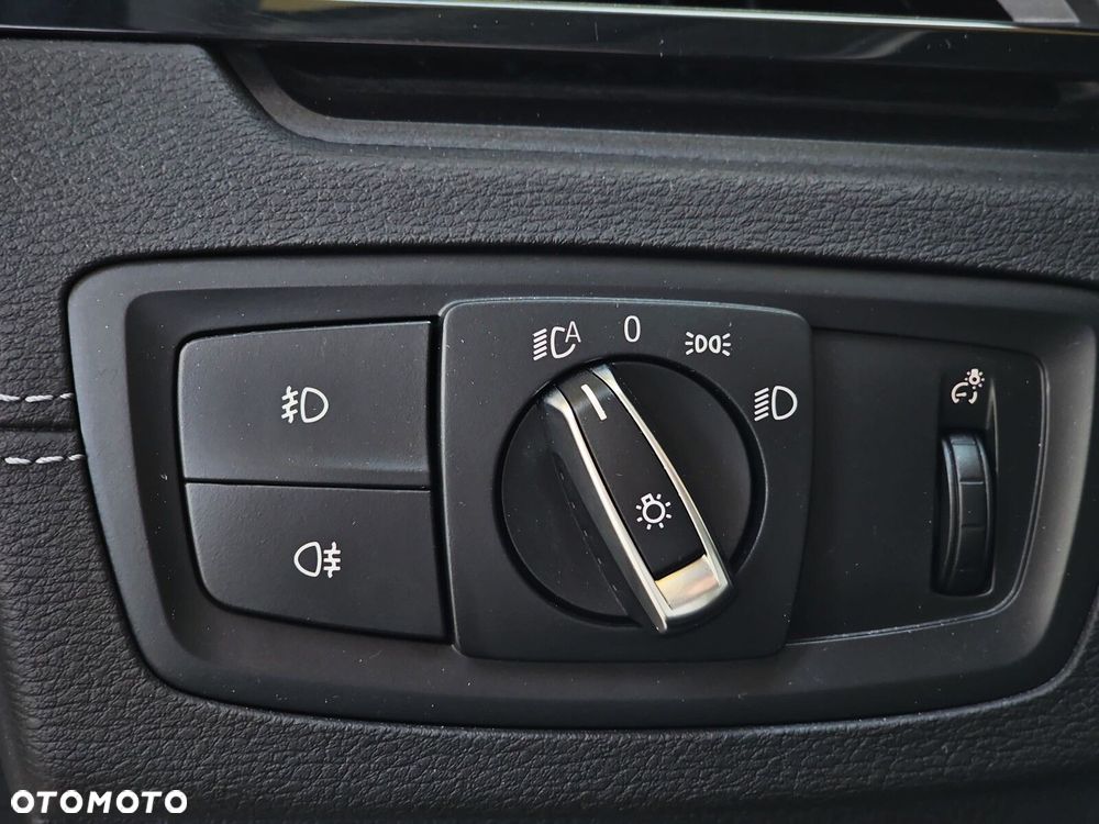 BMW X2 sDrive18i GPF - 16
