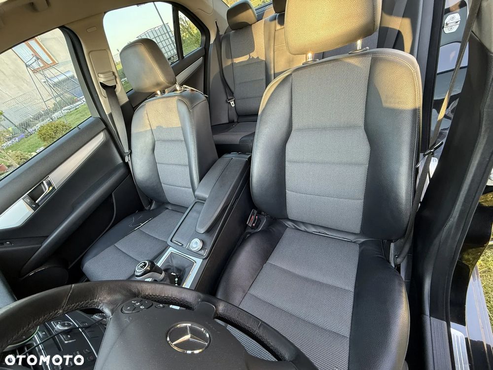 Mercedes-Benz Klasa C 200 CDI Avantgarde - 11