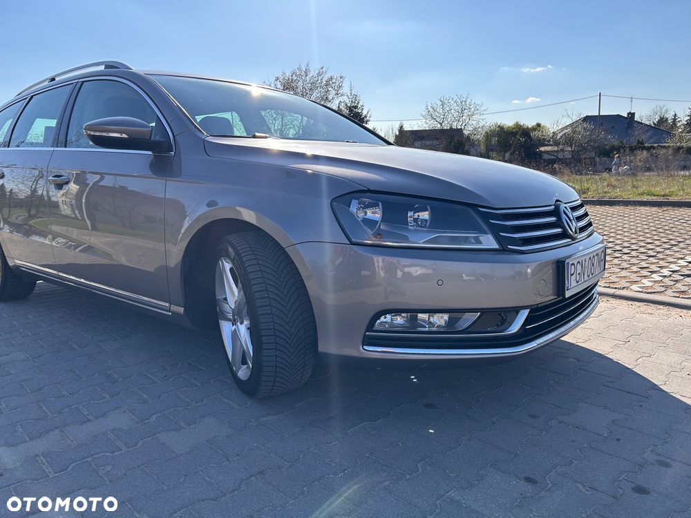 Volkswagen Passat 2.0 Blue TDI SCR Highline - 10