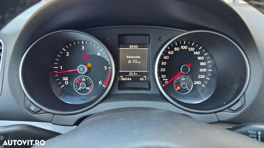 Volkswagen Golf 1.6 TDI BlueMotion Technology Comfortline - 15