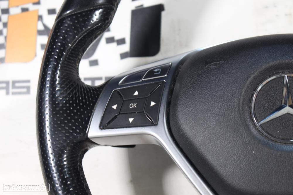 Volante Mercedes-Benz C-Class T-Model (S204)  Volante Mercedes Amg Cla - 8