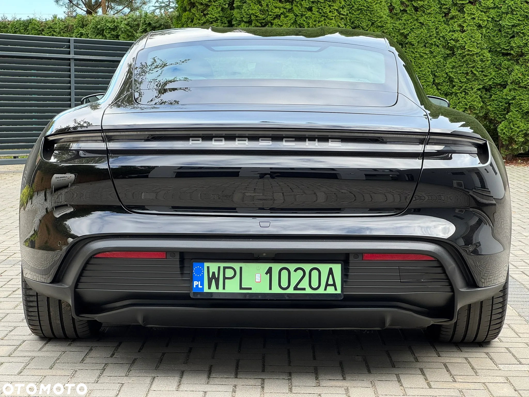 Porsche Taycan - 7
