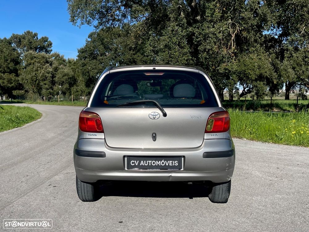 Toyota Yaris 1.0 Sol - 6