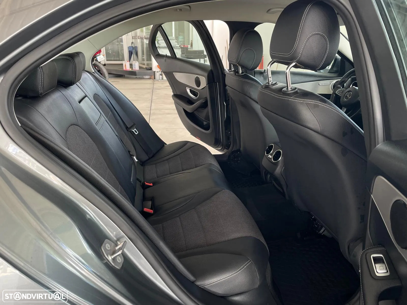 Mercedes-Benz C 220 (BlueTEC) d 7G-TRONIC Avantgarde - 38