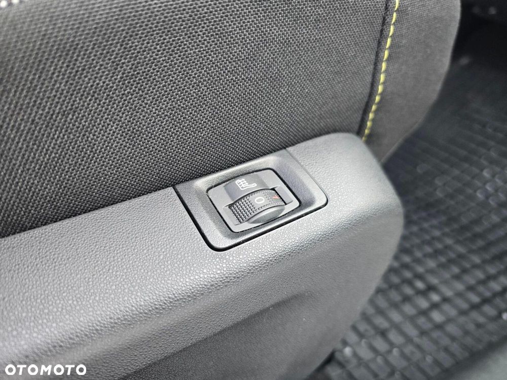 Citroën C3 1.2 PureTech Shine - 24