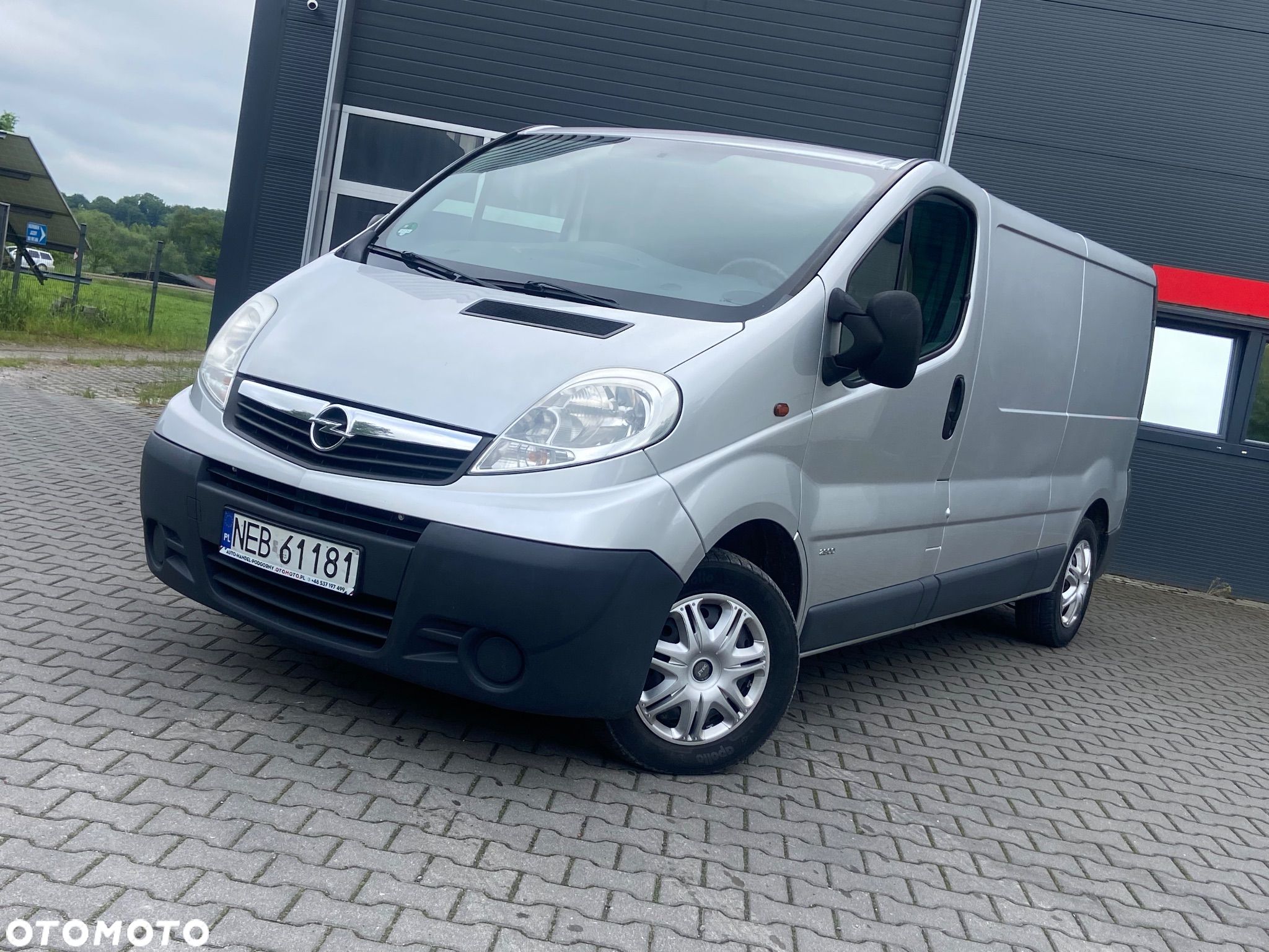 Opel Vivaro - 1