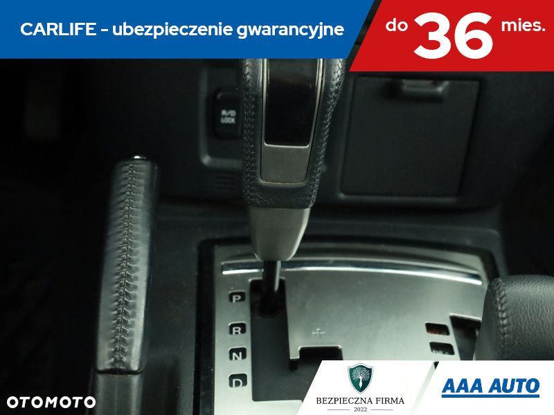 Mitsubishi Pajero - 18