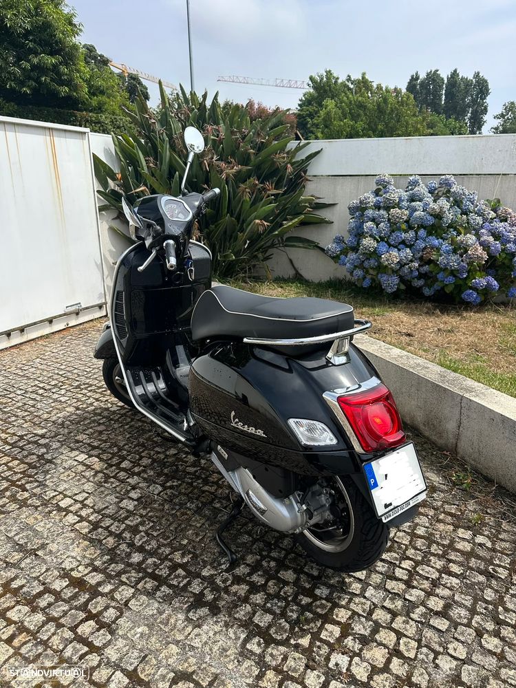 Vespa GTS Super - 4