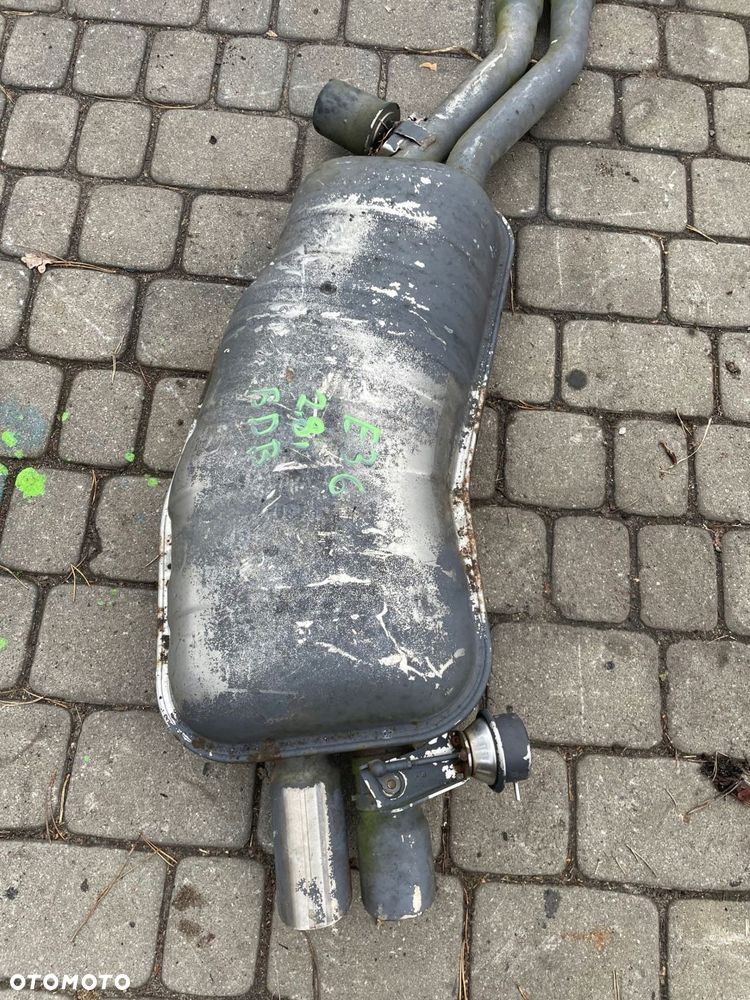 tłumik końcowy bmw e36 2.5 2.8 i m50 m52 1740350 bdb stan - 2