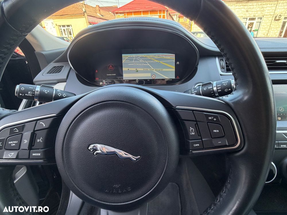 Jaguar E-Pace - 10