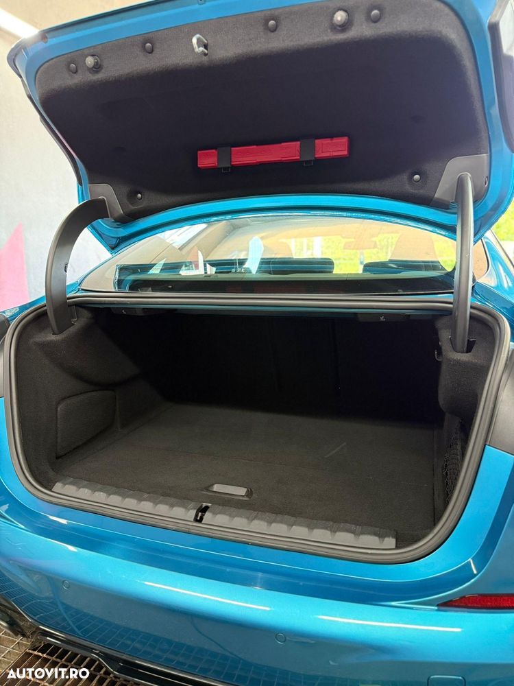 BMW M2 M235i xDrive - 17