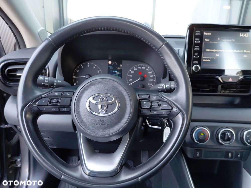 Toyota Yaris - 16