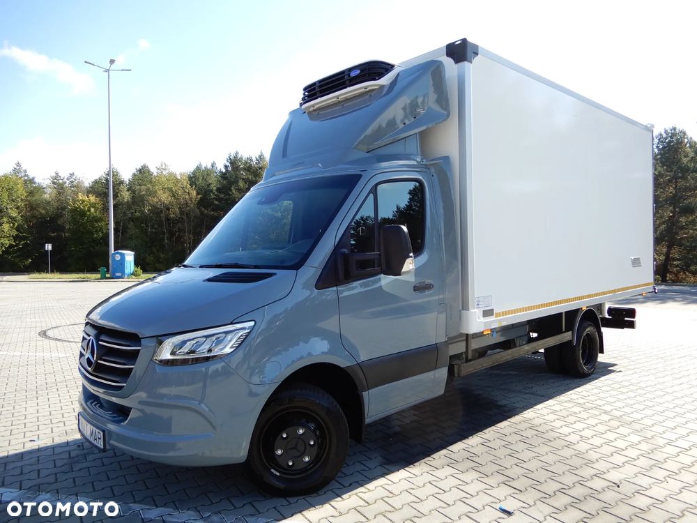 Mercedes-Benz Sprinter 519 CDI 190 KM Chłodnia -29*C+20*C V230 Funkcja Grzania 10.E.Palet Boczne Drzwi Izoterma LAMAR Agregat Carrier XARIOS 350 Stan Jak Nowy POLECAM - 7