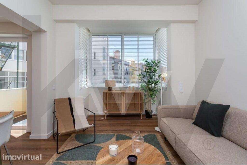 Apartamento T2 Totalmente Remodelado e Mobilado na Ajuda, Lisboa - Grande imagem: 2/40