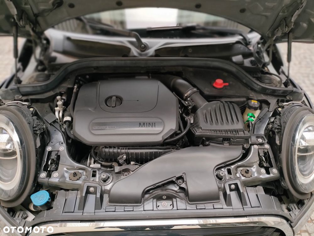 MINI Cooper Standard - 12