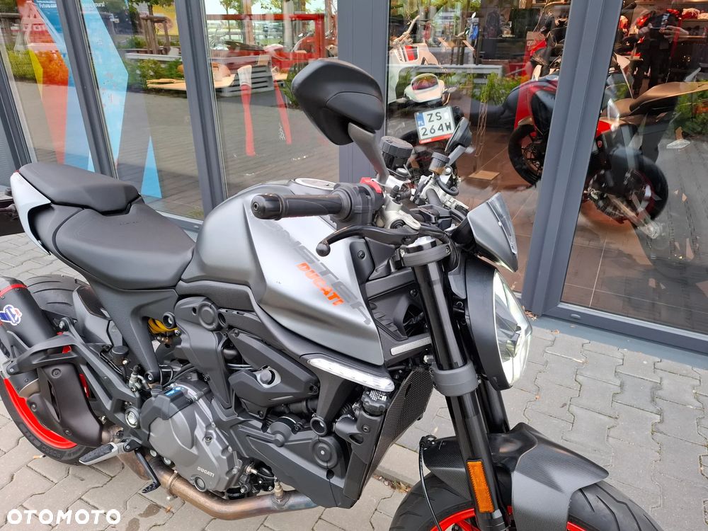 Ducati Monster - 10