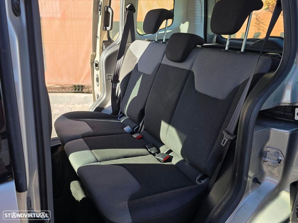 Ford Tourneo Courier 1.5 TDCi Ambiente - 15