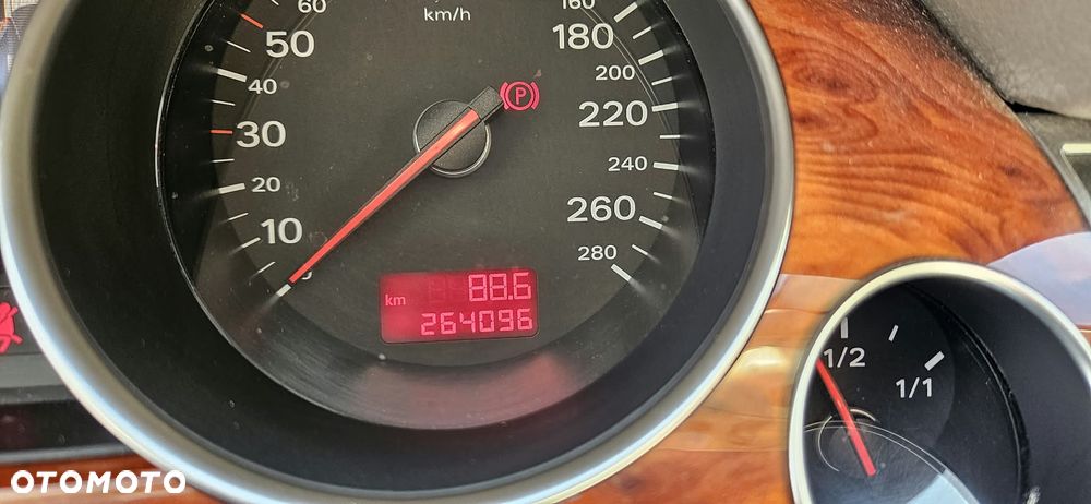 Audi A8 - 19