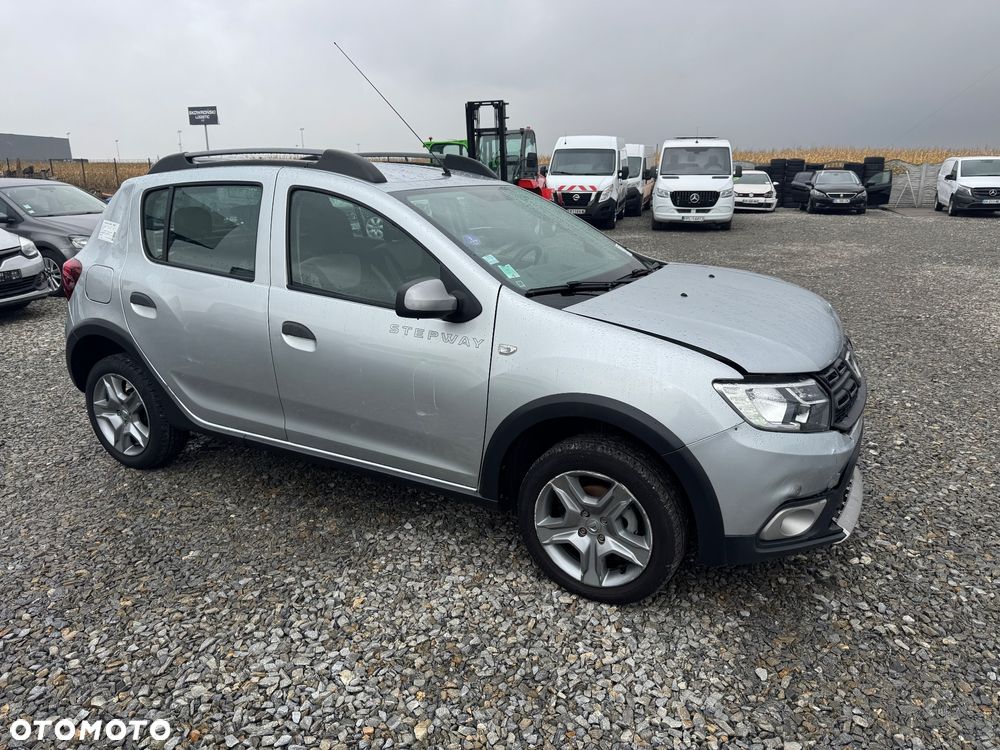 Dacia Sandero Stepway SCe 75 Essential - 3
