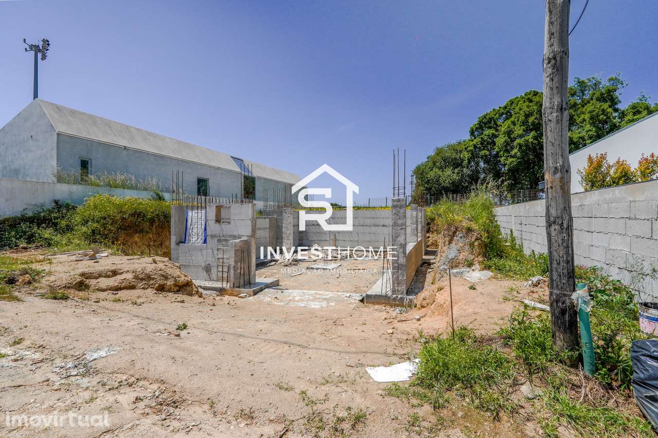 Lote 399m2 | Projeto aprovado | Moradia 4 frentes | Licenças Emitidas - Grande imagem: 3/7