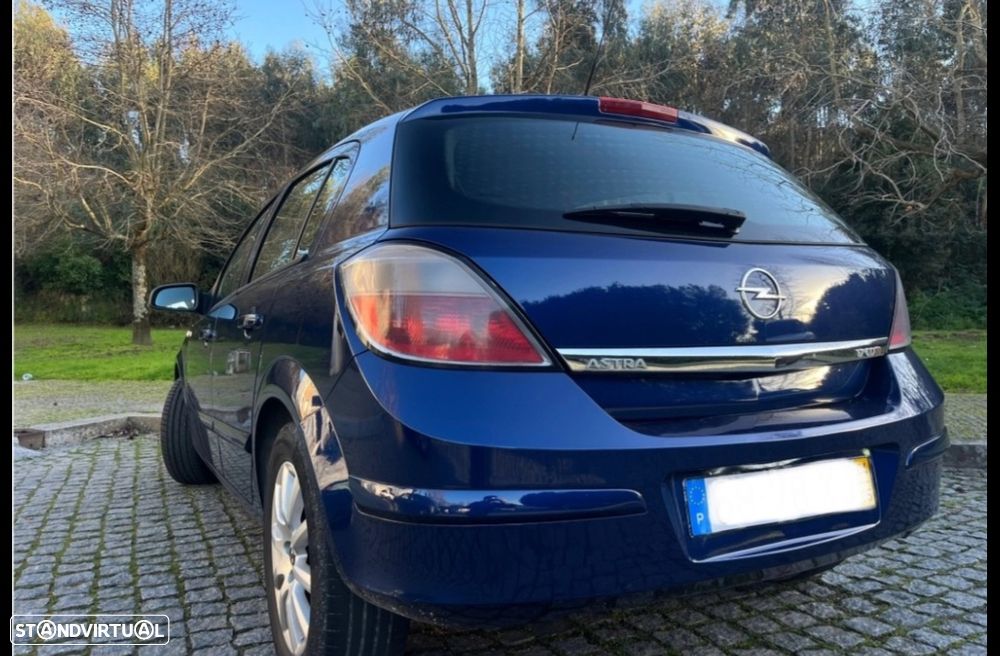 Opel Astra 1.7 CDTI Elegance - 2
