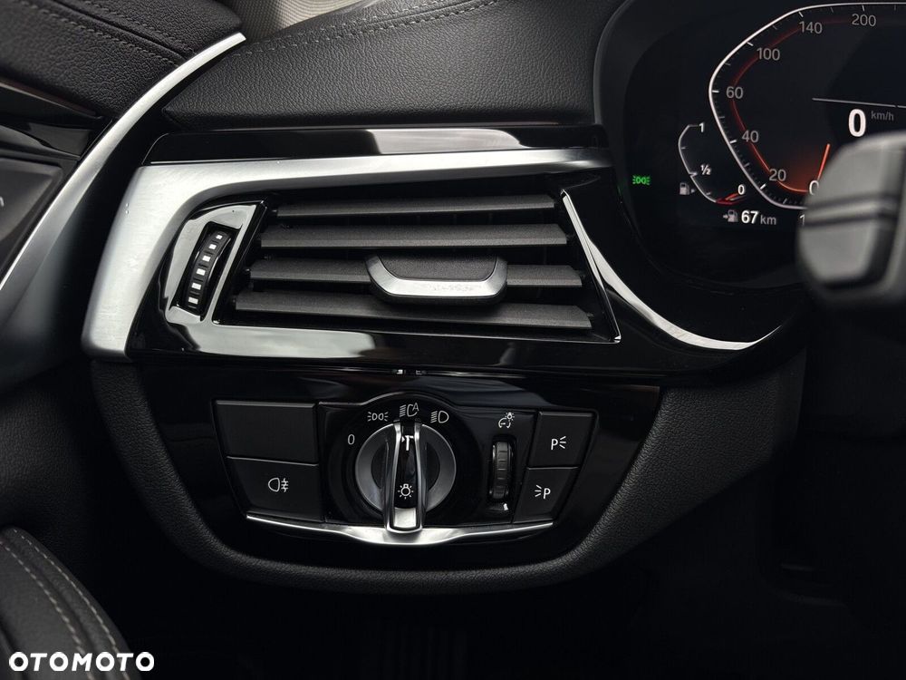 BMW Seria 5 - 13