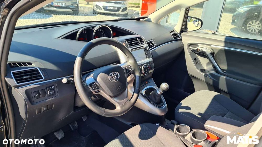 Toyota Verso - 23