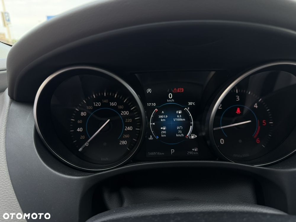Jaguar XE 20d Pure - 13