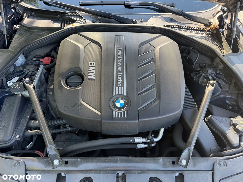 BMW Seria 5 525d Luxury Line - 30