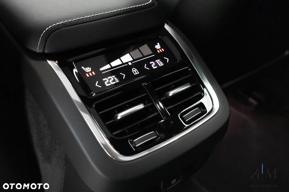 Volvo S60 B5 B AWD Ultimate Dark - 30