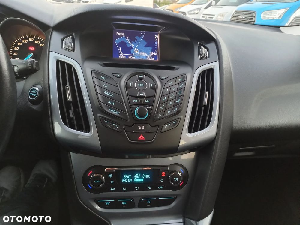 Ford Focus 1.0 EcoBoost Titanium - 27