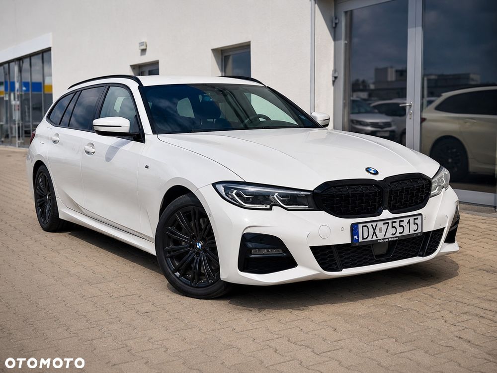 BMW Seria 3 330e xDrive M Sport sport - 1