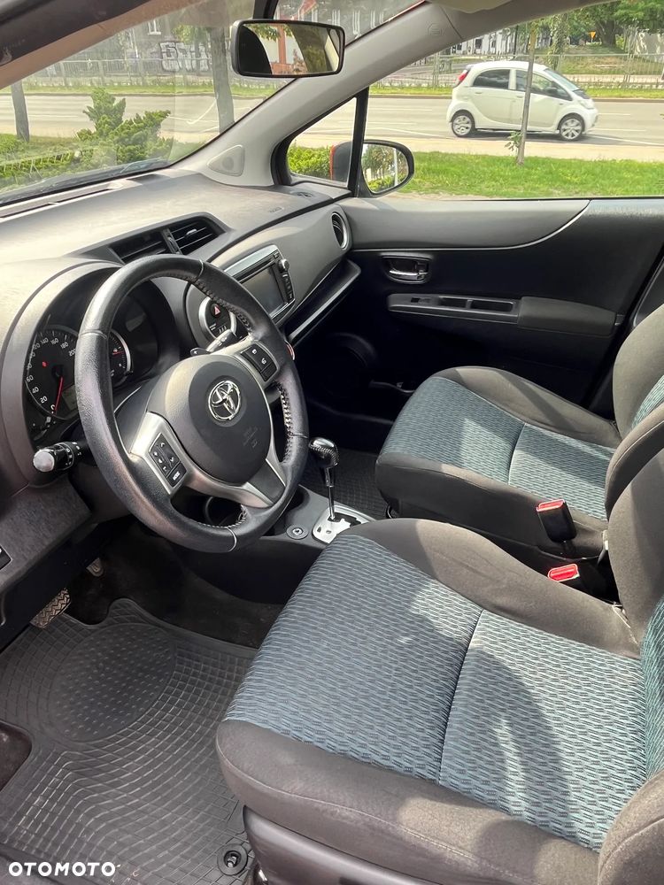 Toyota Yaris - 7