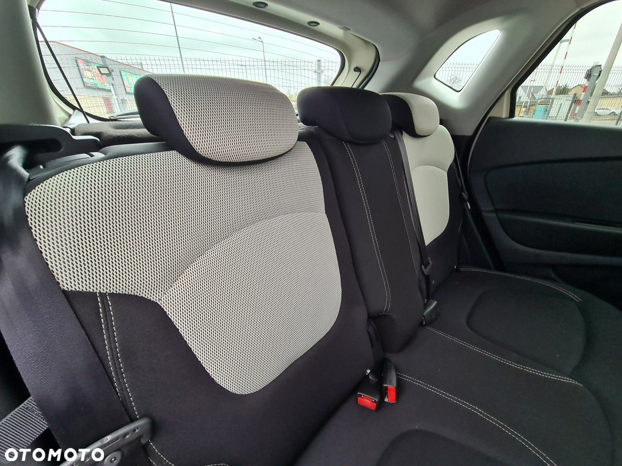 Renault Captur 1.5 dCi Life - 23