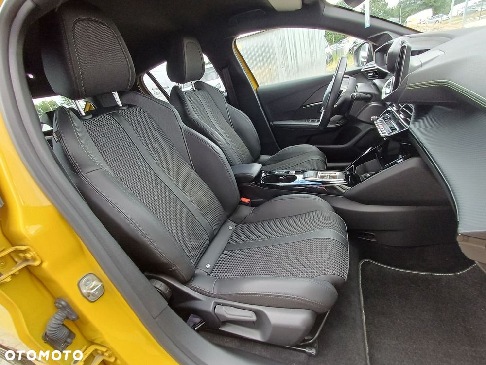 Peugeot 208 - 9