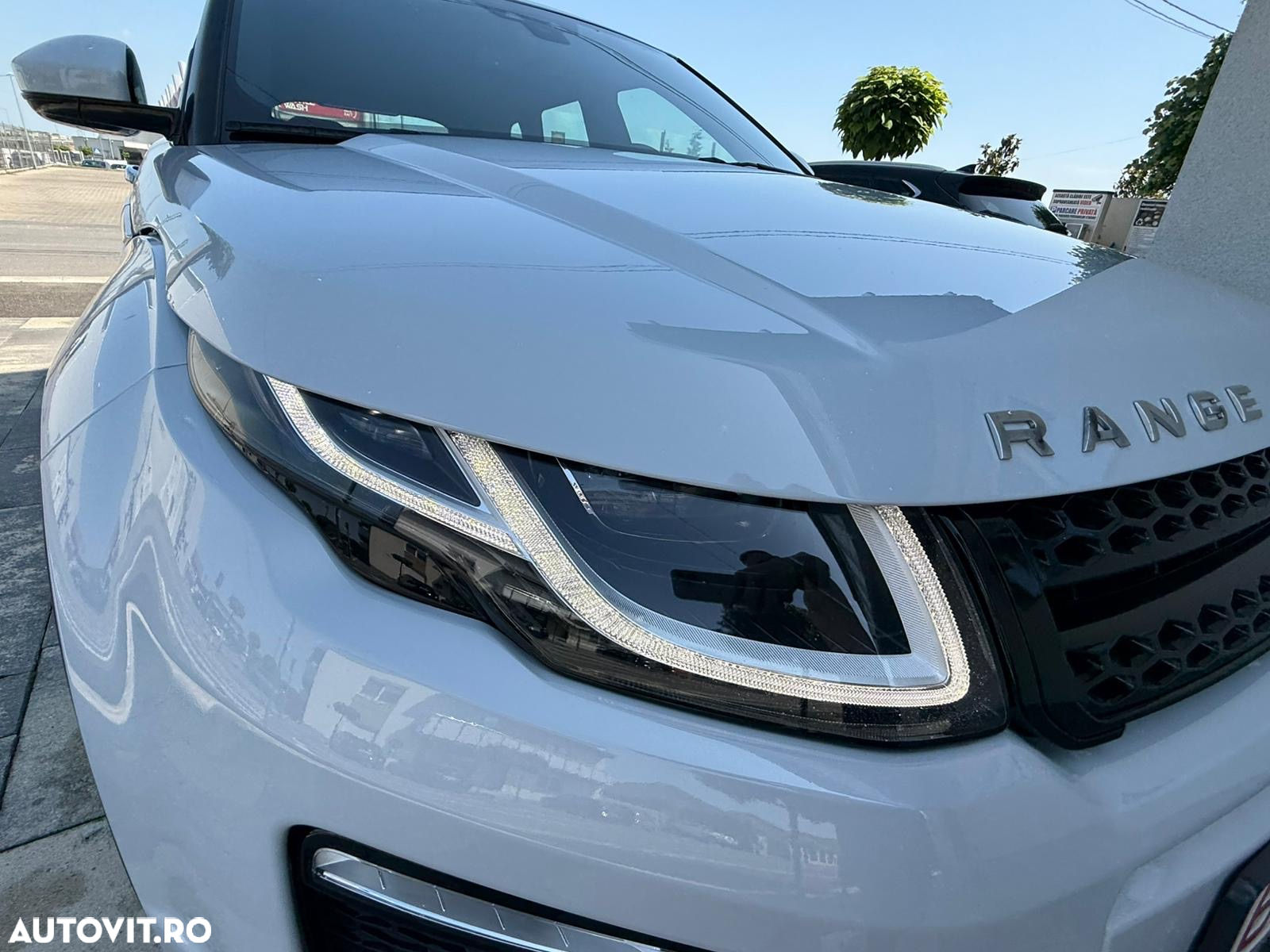 Land Rover Range Rover Evoque - 24