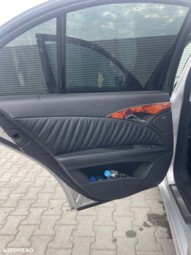 Mercedes-Benz E - 18