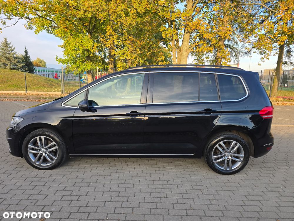 Volkswagen Touran - 2