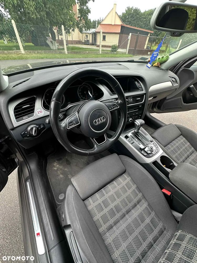 Audi A4 ver-2-0-tdi-dpf-multitronic-s-line-sportpaket - 10