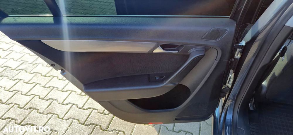 Volkswagen Passat 2.0 TDI BlueMotion Tehnology Comfortline - 26